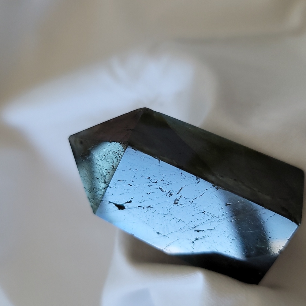 Labradorite Tower - Picture 5 of 13